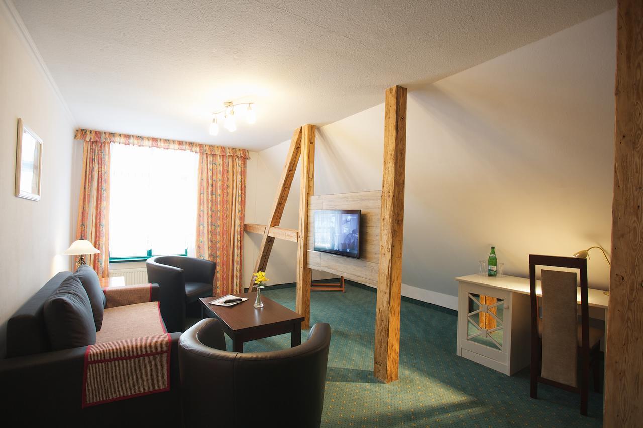 Hotel Doberaner Hof バート・ドーベラン エクステリア 写真